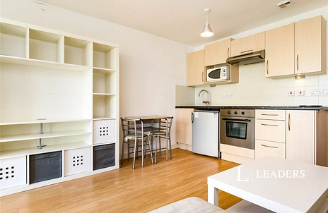 studio for sale - Gunwharf Quays, Portsmouth, Hampshire, PO1 - Property View 3