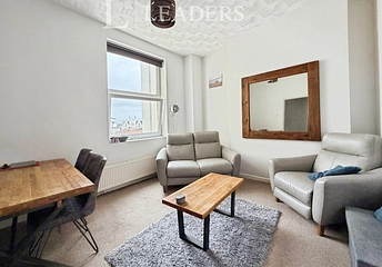 2 bedroom apartment for sale - Clarence Parade, Southsea, Hampshire, PO5 - Property View 1