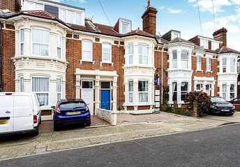 2 bedroom apartment for sale - St. Ronans Avenue, Southsea, Hampshire, PO4 - Property View 1