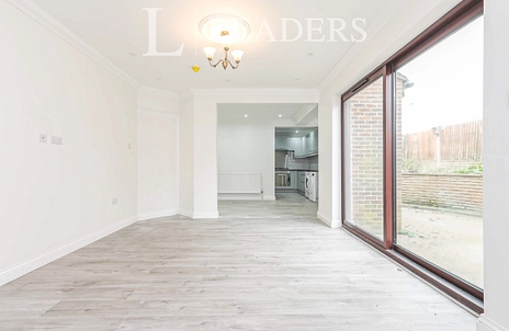 property to rent - The Frenches, Redhill, Surrey, RH1 - Property View 3