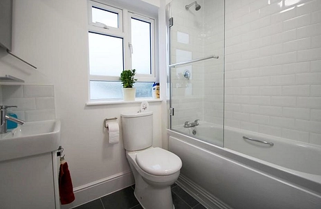 property to rent - High Street, Reigate, RH2 - Property View 3