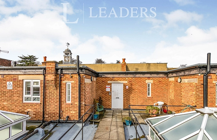 1 bedroom property to rent - High Street, Reigate, RH2