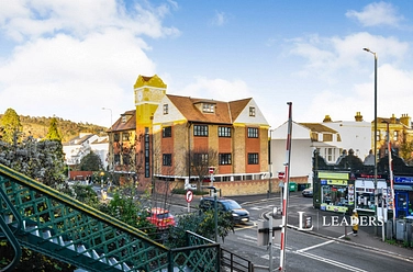 1 bedroom apartment to rent - Reigate Hill, Reigate, Surrey, RH2