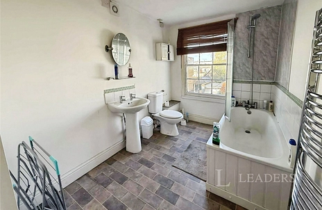 property to rent - Priory Street, Cheltenham, GL52 - Property View 3