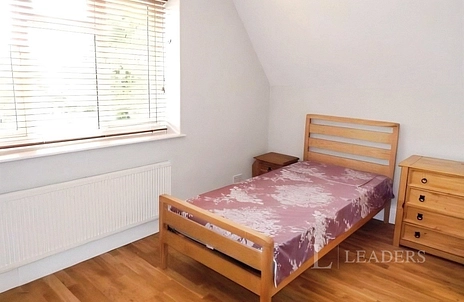 property to rent - London Road, Charlton Kings, Cheltenham, GL52 - Property View 3