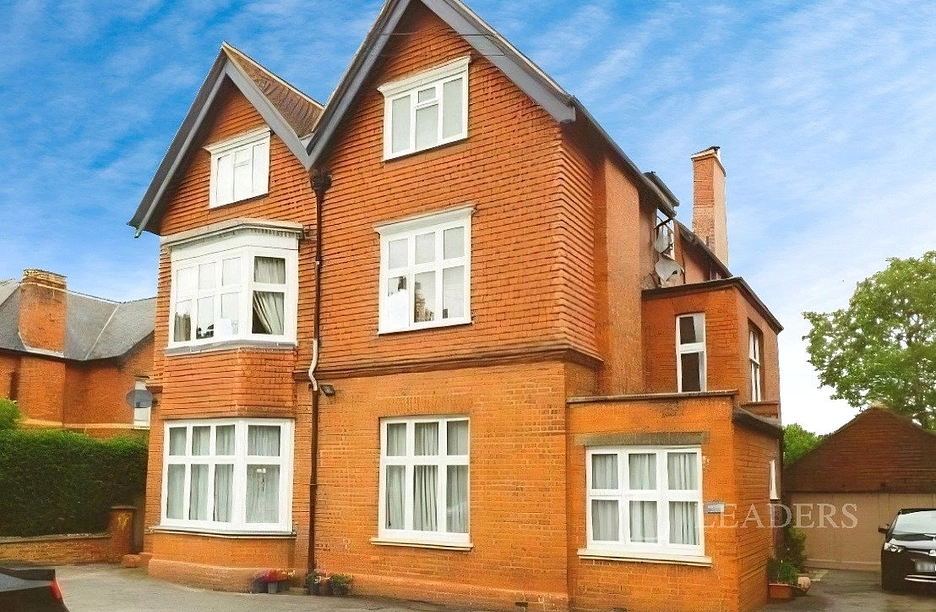 property to rent - London Road, Charlton Kings, Cheltenham, GL52 - Property View 1