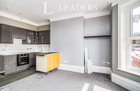 1 bedroom apartment to rent - South Terrace, Littlehampton, BN17 - Property View 2