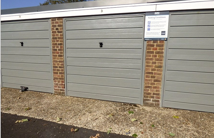 property to rent - Fitzalan Road, Littlehampton, BN17