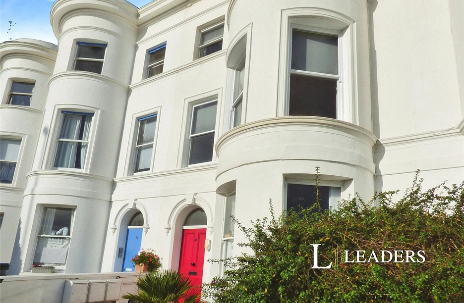 2 bedroom apartment to rent - South Terrace, Littlehampton, West Sussex, BN17 - Property View 1