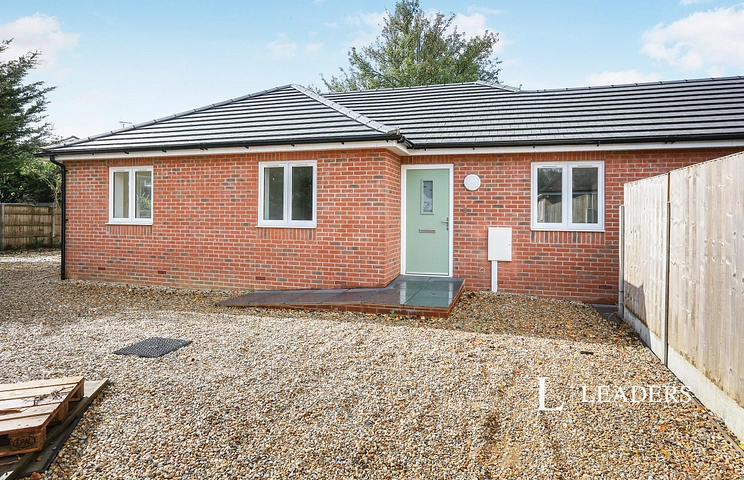 3 bedroom bungalow to rent - Daisy Lane, Locks Heath, Southampton, Hampshire, SO31