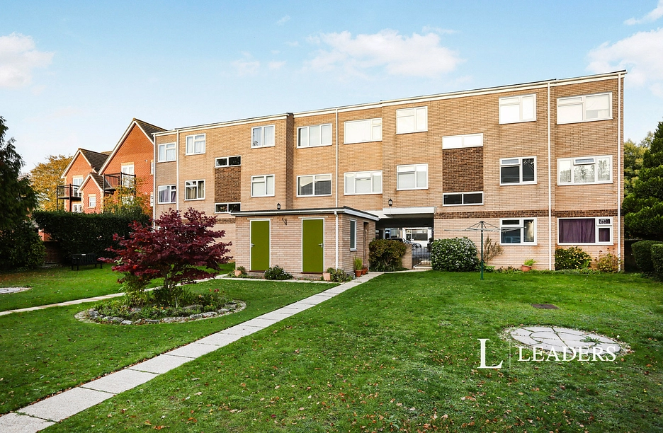 2 bedroom apartment to rent - Ross Mews, Victoria Road, Netley Abbey, Southampton, SO31 - Property View 1