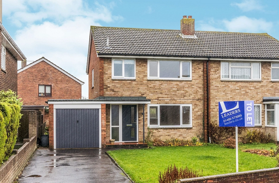 3 bedroom house to rent - Laurel Gardens, Locks Heath, Southampton, SO31 - Property View 1