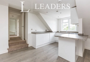 2 bed flat/apartment for rent in St. Johns Hill, Sevenoaks, TN13