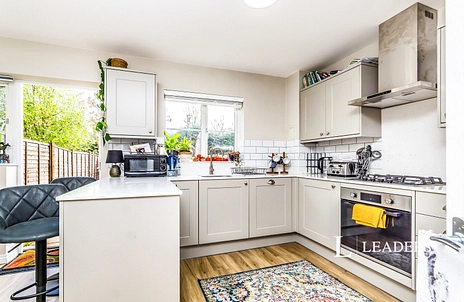 2 bedroom house to rent - The Hollies, Oxted, RH8 - Property View 2