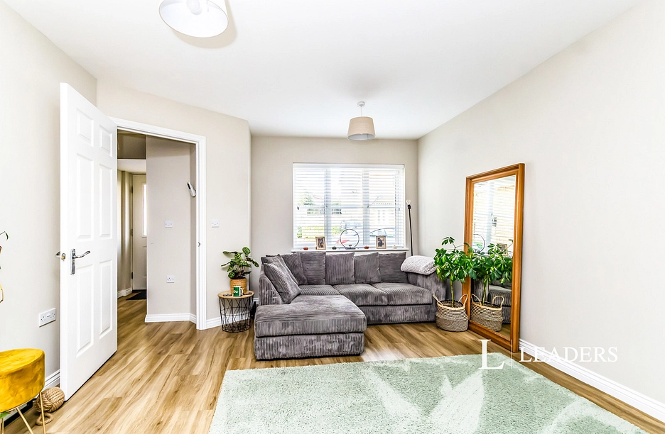 2 bedroom house to rent - The Hollies, Oxted, RH8 - Property View 1