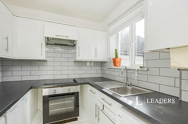 2 bedroom apartment to rent - St. Johns Hill, TN13