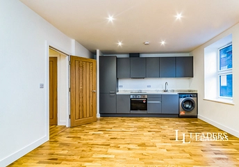 1 bedroom apartment to rent - High Street, Sevenoaks, Kent, TN13 - Property View 1