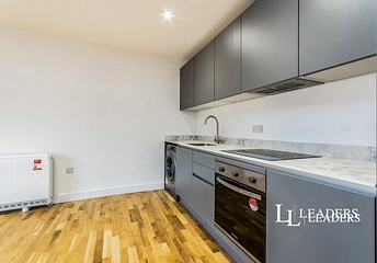 2 bedroom apartment to rent - High Street, Sevenoaks, Kent, TN13 - Property View 1