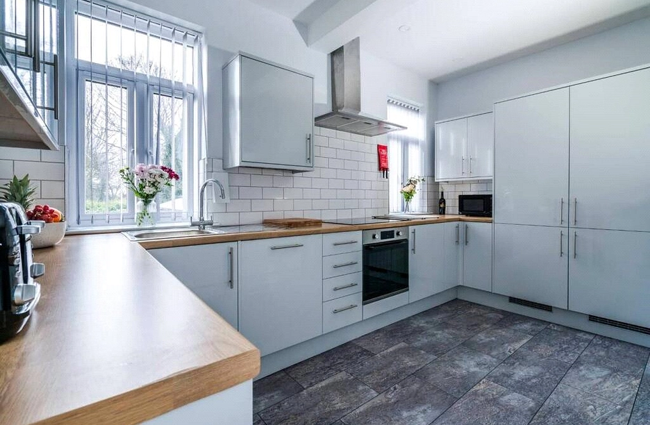 property to rent - Royston, Barnsley, S71 - Property View 1