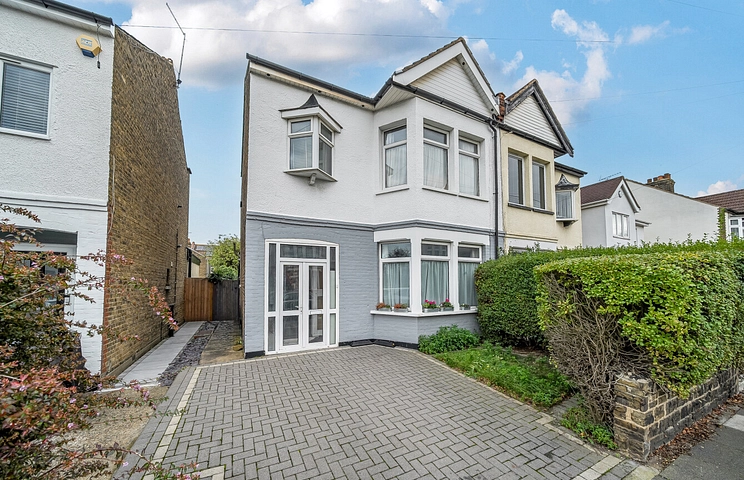 3 bedroom house for sale - St. Benets Road, Southend-on-Sea, Essex, SS2
