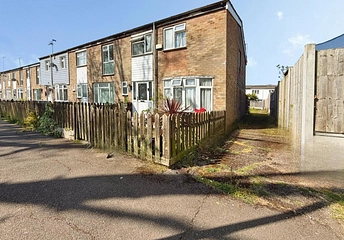 4 bedroom house for sale - Sandon Road, Basildon, Essex, SS14 - Property View 1