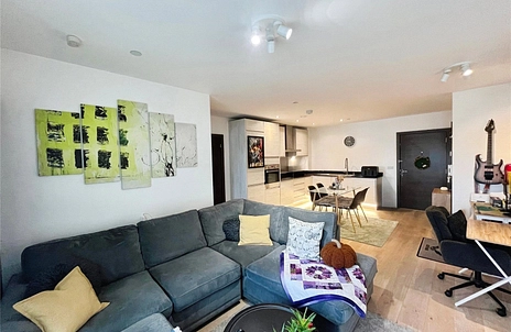 1 bedroom apartment for sale - Fairfax Drive, Westcliff-on-Sea, Essex, SS0 - Property View 3