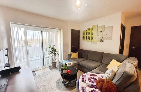 1 bedroom apartment for sale - Fairfax Drive, Westcliff-on-Sea, Essex, SS0 - Property View 2