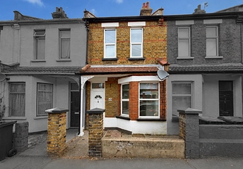 2 bedroom house for sale - North Avenue, Southend-on-Sea, Essex, SS2 - Property View 1