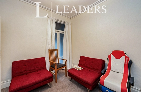 1 bedroom terraced to rent - 214 Fawcett Road, Southsea, PO4 - Property View 2