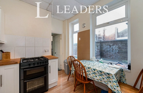 1 bedroom terraced to rent - 214 Fawcett Road, Southsea, PO4 - Property View 3