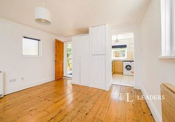 1 bedroom studio to rent - Coleen Court, 16 Outram Road, Southsea, PO5 - Property View 1