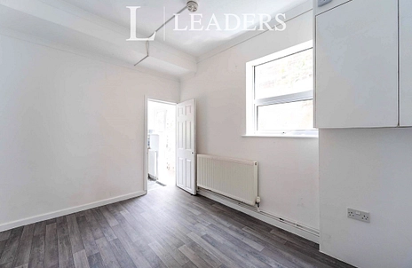 1 bedroom terraced to rent - Edmund Road, Southsea, Hampshire, PO4 - Property View 2