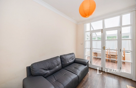 3 bedroom house to rent - Grayshott Road, PO4 - Property View 2