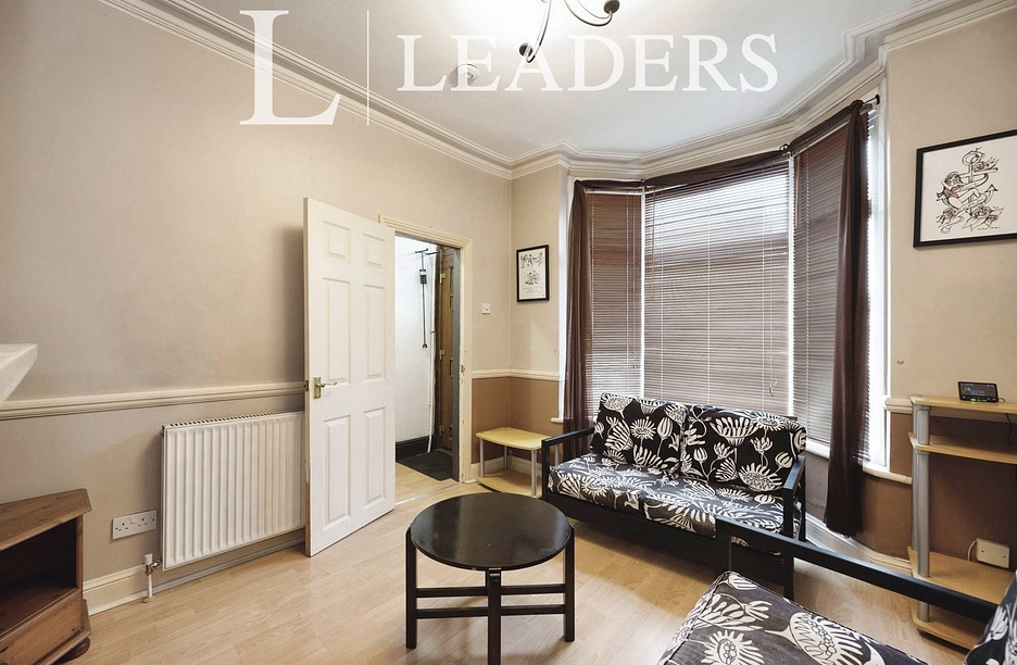 4 bedroom house to rent - Guildford Road, PO1 - Property View 1