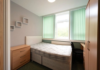 1 bedroom terraced to rent - Guildhall Walk, Portsmouth, PO1 - Property View 1