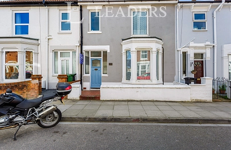 4 bedroom house to rent - Bath Road, PO4 - Property View 2