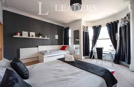 6 bedroom house to rent - Lawrence Road, Southsea, PO5 - Property View 2