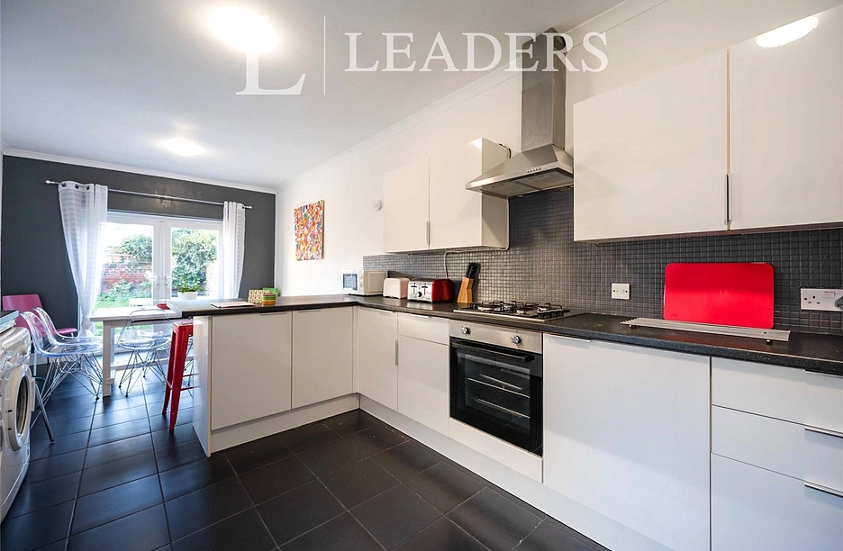 6 bedroom house to rent - Lawrence Road, Southsea, PO5 - Property View 1