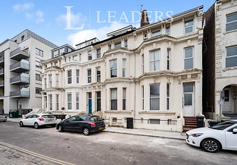 4 bedroom apartment to rent - Alhambra Road, Southsea, PO4 - Property View 1