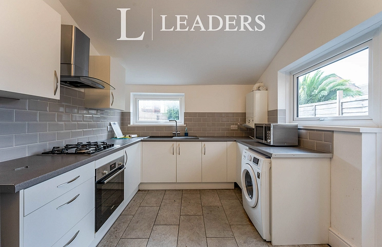 5 bedroom house to rent - Bradford Road, Southsea, PO5