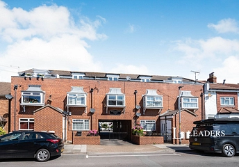 2 bedroom apartment to rent - Washington Court, 23-25 Warren Avenue, Southsea, PO4 - Property View 1