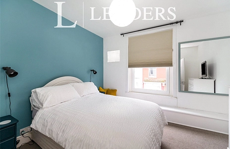 4 bedroom house to rent - Carisbrooke Road, Southsea, PO4 - Property View 2