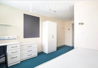1 bed property for rent in Halls, 151 Fawcett Road, Southsea, PO4