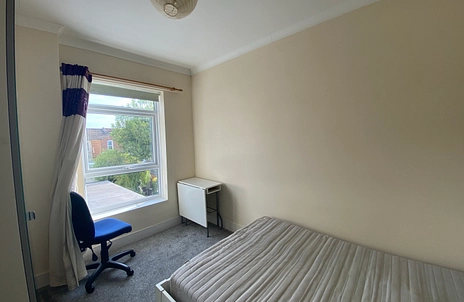 4 bedroom house to rent - Edmund Road, PO4 - Property View 3