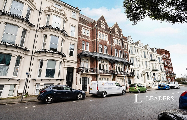 3 bedroom apartment to rent - Western Parade, Southsea, Hampshire, PO5