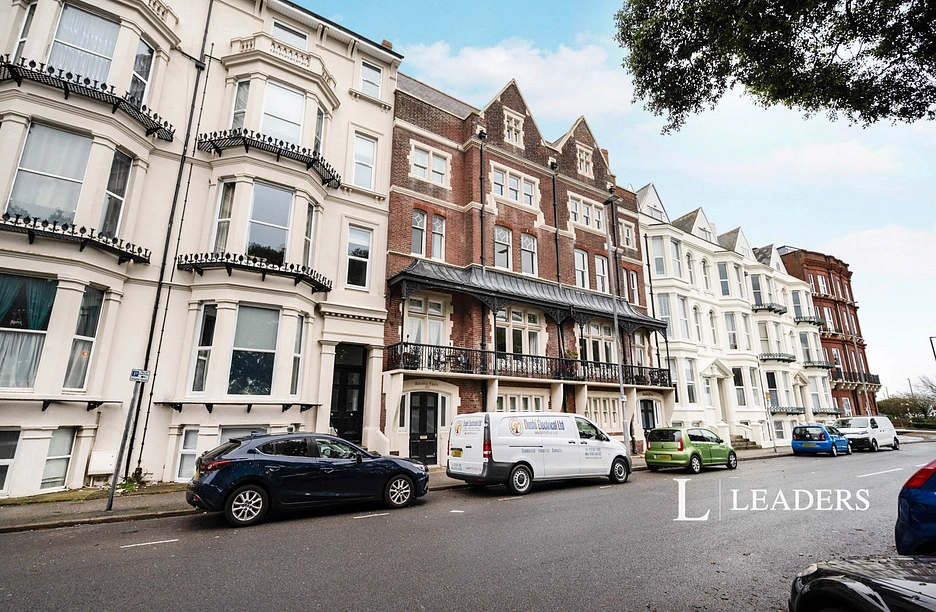 3 bedroom apartment to rent - Western Parade, Southsea, Hampshire, PO5 - Property View 1
