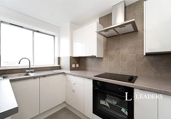 2 bedroom apartment to rent - Clarendon Road, Southsea, Hampshire, PO4 - Property View 1