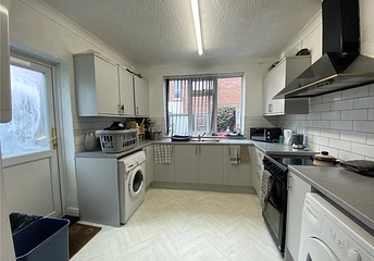 5 bedroom house to rent - Francis Avenue, Southsea, Hampshire, PO4 - Property View 1