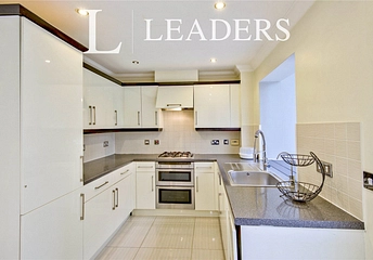 4 bedroom house to rent - Burleigh Close, Romford, RM7 - Property View 1