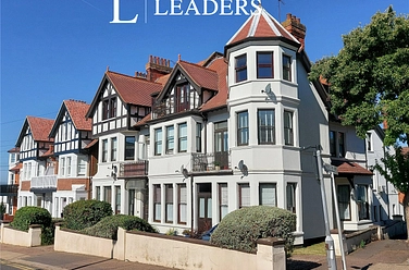 2 bedroom apartment to rent - Winton Hall, Westcliff Avenue, Westcliff-on-Sea, SS0